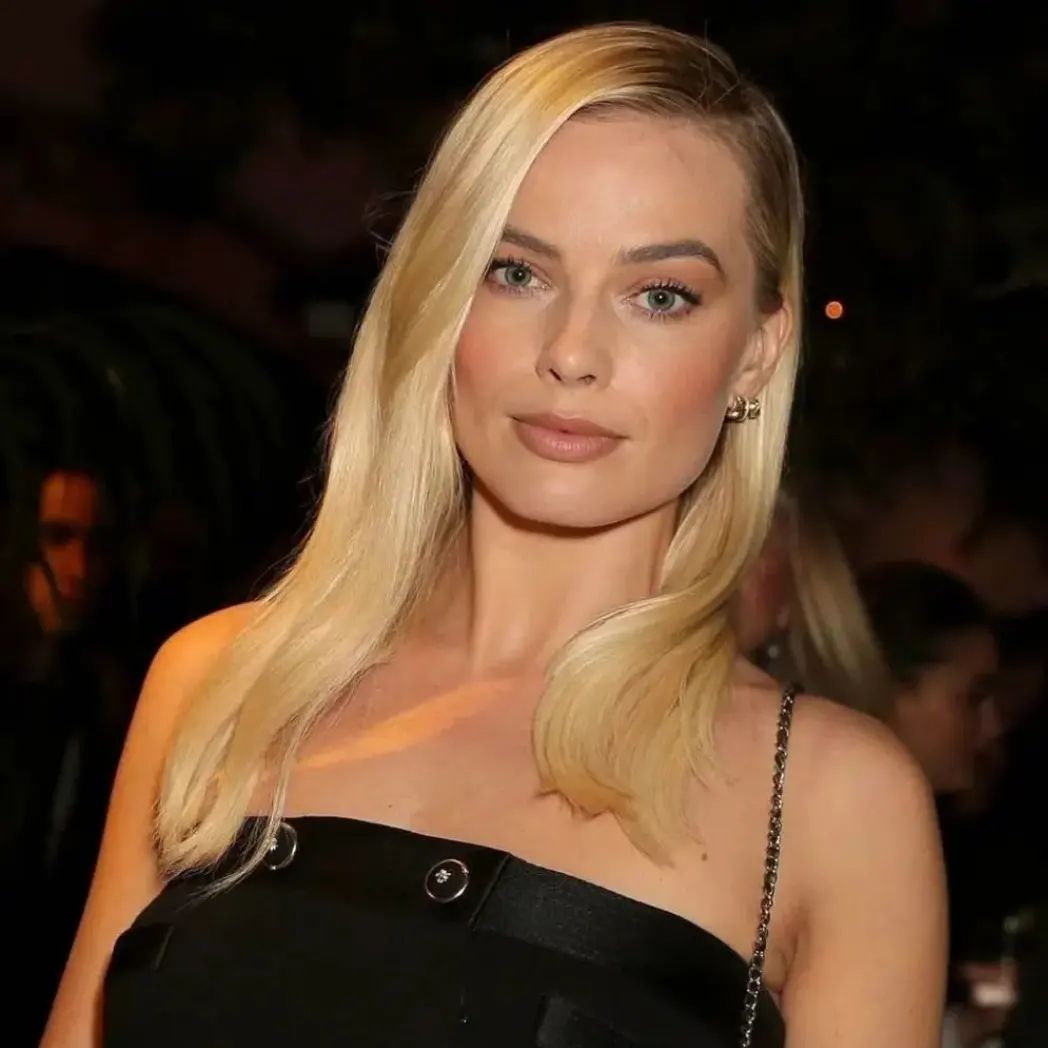 350+ Hottest Margot Robbie Photos, Still Images, Pics & Biography - PicMag